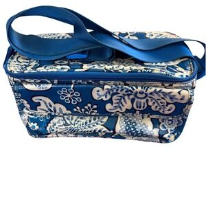 Vera Bradley Large Cosmetic Bag‎ Blue Lagoon Retired Pattern Coated Wipeable